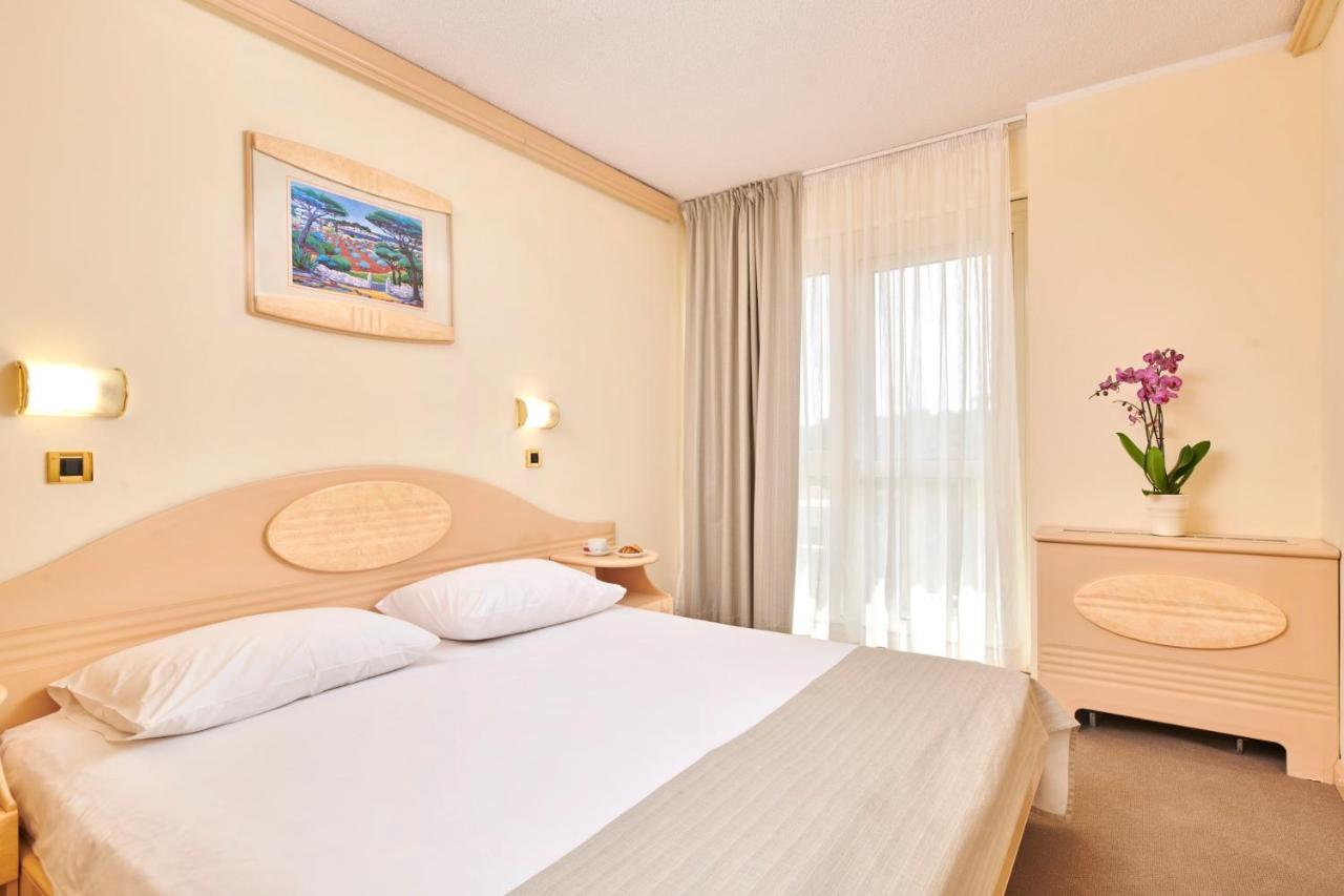 Hotel Istra Plava Laguna Poreč Dış mekan fotoğraf