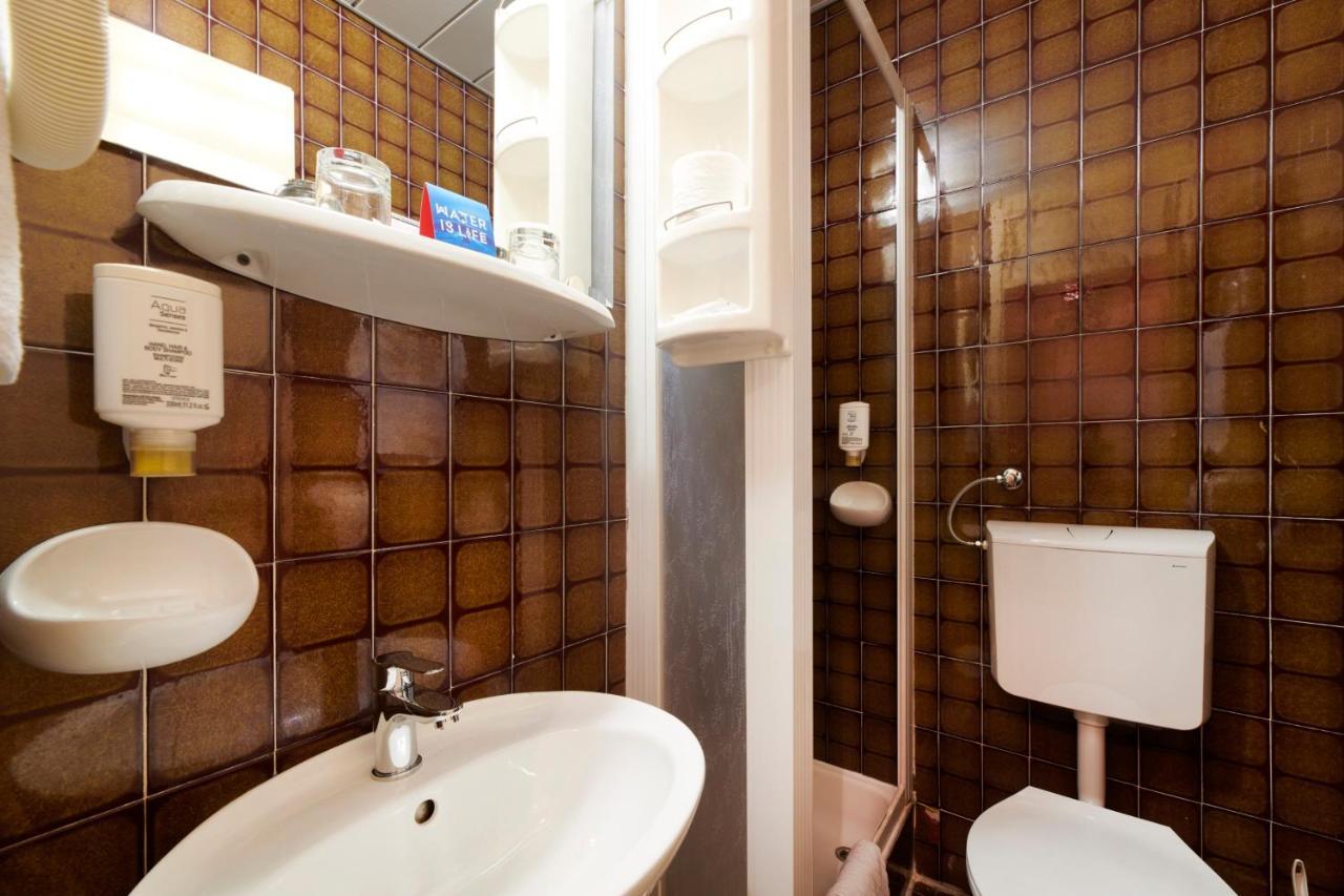Hotel Istra Plava Laguna Poreč Oda fotoğraf