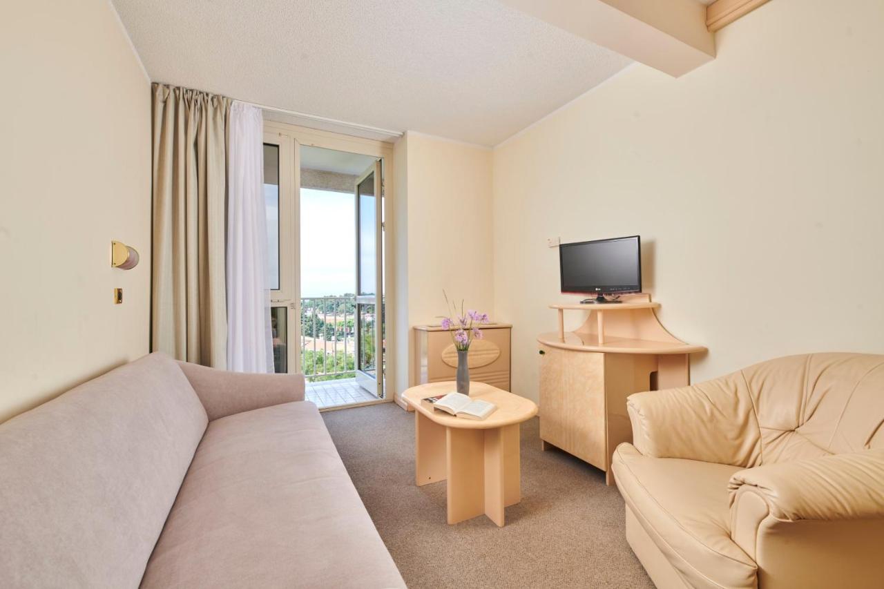 Hotel Istra Plava Laguna Poreč Dış mekan fotoğraf
