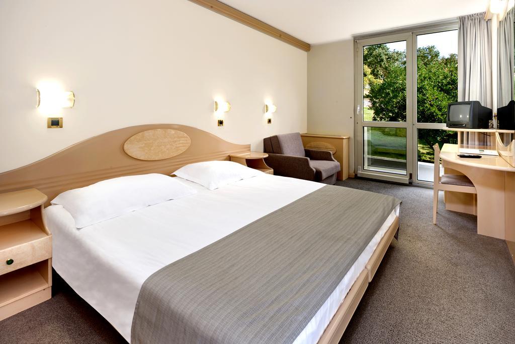 Hotel Istra Plava Laguna Poreč Dış mekan fotoğraf
